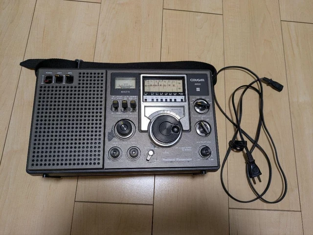 NATIONAL PANASONIC RF-2200 Cougar Shortwave Radio Black