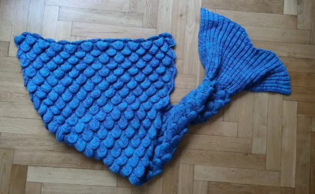Schlafsack Meerjungfrau Decke Fischschwanz gestrickt blau-türkis Strickmuster