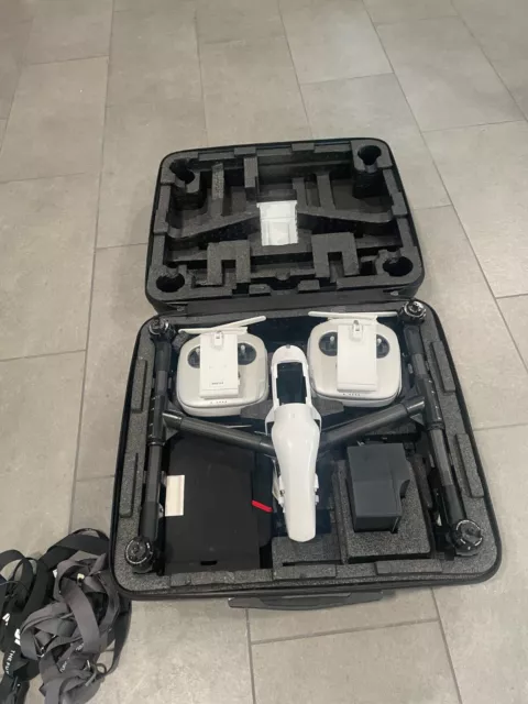 DJI Inspire 1 V2.0 Drone Complete Zenmuse X3 Optical 4 Batteries with Case