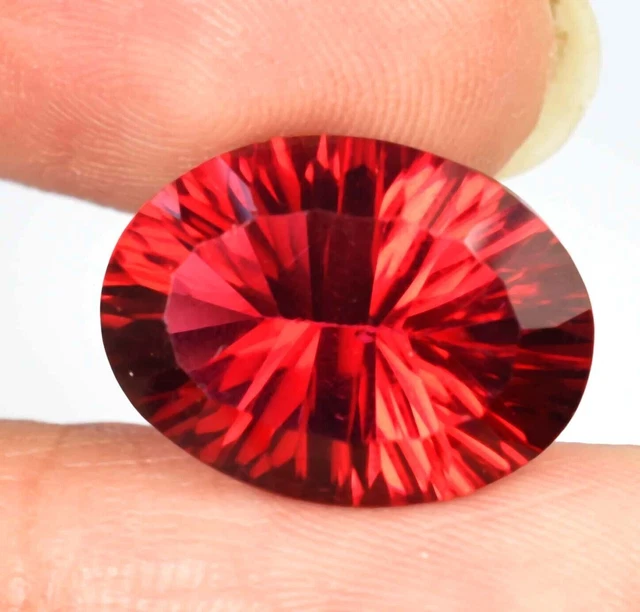 Rubis rouge profond naturel de 0,55 carat, pierre précieuse taille