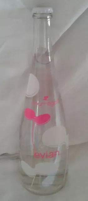 Bouteille bottle flasche EVIAN 2012 dessinée par COURREGES  (neuve)