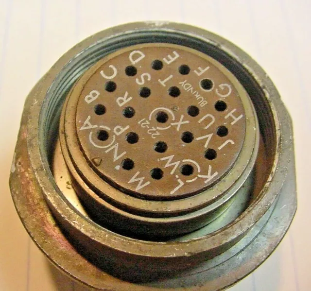 NOS Military 21 Pin Burndy Female Plug Connector Shell MS3124E 22-21SX, No Pins 3