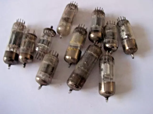 Lot De Tubes Lampes Valves  tsf Non Testés