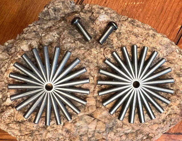 NICE NEW 2 1/4" 21-Point COWBOY VAQUERO Fancy SPUR ROWELS & Pins