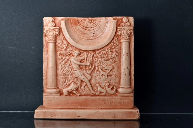 Réplica De Reloj De Sol Único De Época Romana Con Orfeo Ii-Iii Cad Durostorum 2