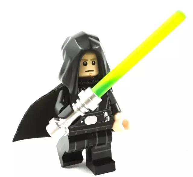 LEGO® Star Wars™ Luke Skywalker Black Hood BOXED Cape and Lightsaber™ Minifigure