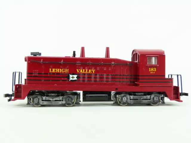 HO Scale Con-Cor/KATO LV Lehigh Valley EMD NW2 Diesel Switcher Locomotive #183