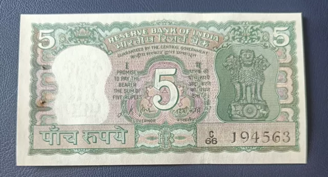 OLD authentic Indian-5 rupees Gandhi Issues Uncirculated grade CRISPY condition