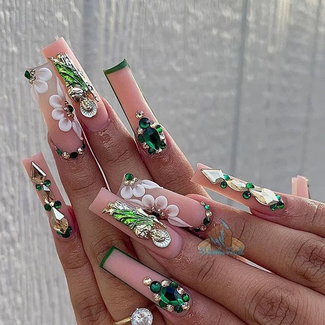 3D Diamant Bijoux d'art d'ongles San Judas Charmes à ongles Saint Jésus Déesse