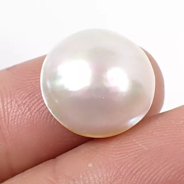 15.7 mm Round Fine Luster White Cultured Australian Mabe Pearl Loose, R64