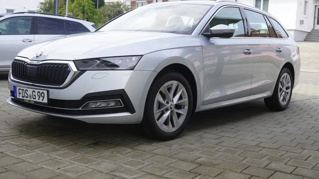 Skoda Oktavia Combi Style 1.5 TGI Automatik G-TEC, Vollausstattung, Neuwagen Skoda Oktavia Combi Style 1.5 TGI Automatik G-TEC, Vollausstattung, Neuwagen