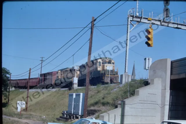 Original Slide Reading Railroad RDG 3611 3615 EMD GP39-2 Hagerstown MD 1968