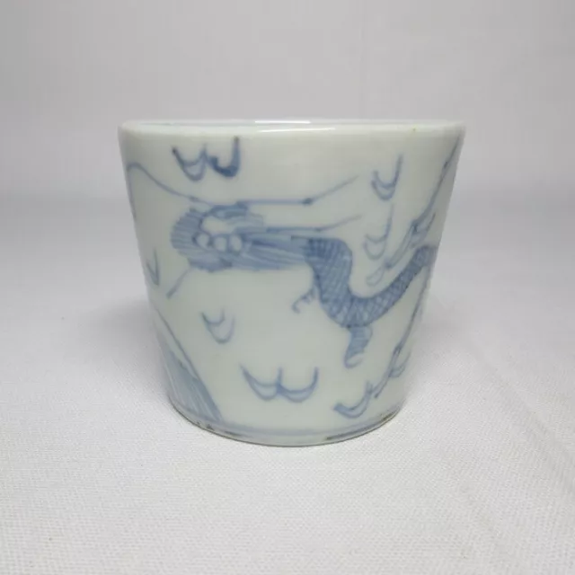 G1748: Real old Japanese KO-IMARI blue-and-white porcelain SOBA-CHOKO cup