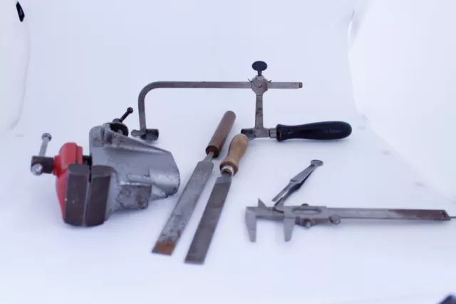 Lot vintage d'outils à bijoux étriers fichiers vice-pinces pinces pincettes .LT1949/RK