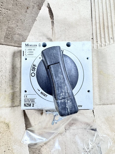 Kit Poignée Et Mécanisme De Serrure Fedex NZM2-XS-L - Pour Porte Ou Meuble - Neuf