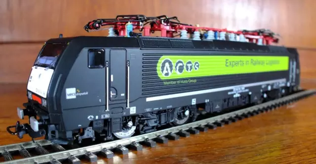 PIKO 57469 HO gauge ES64 F4 electric locomotive in black and green ACTS livery