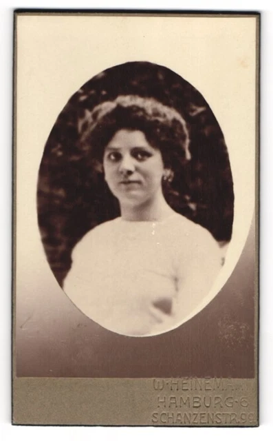 Fotografie W. Heinemann, Hamburg, Schanzenstr. 99, Junge Dame mit moderner Fris