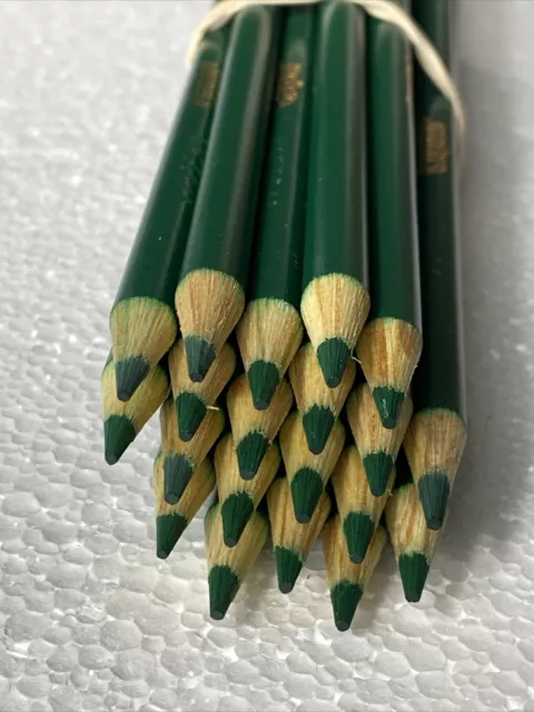 (20) Crayola Colored Pencils (blue) BULK