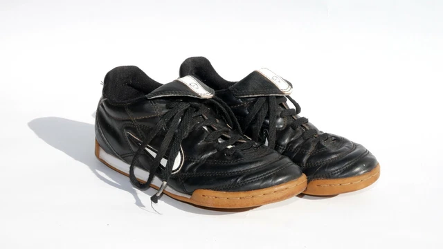 Fußball Hallenschuhe Kinder - Nike Tiempo 750 - Größe 33