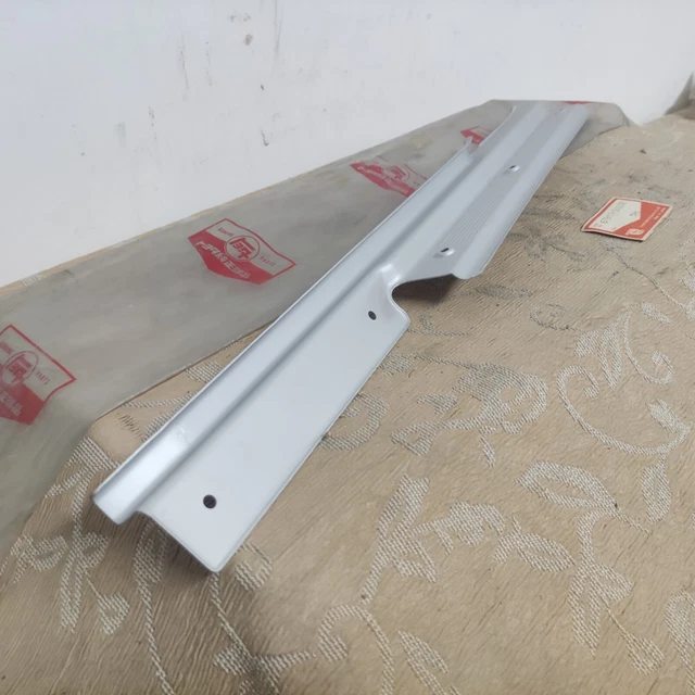 NOS GENUINE TOYOTA トヨタ Rear Door Inside Scuff Plate Rh Corona Rt40 ...