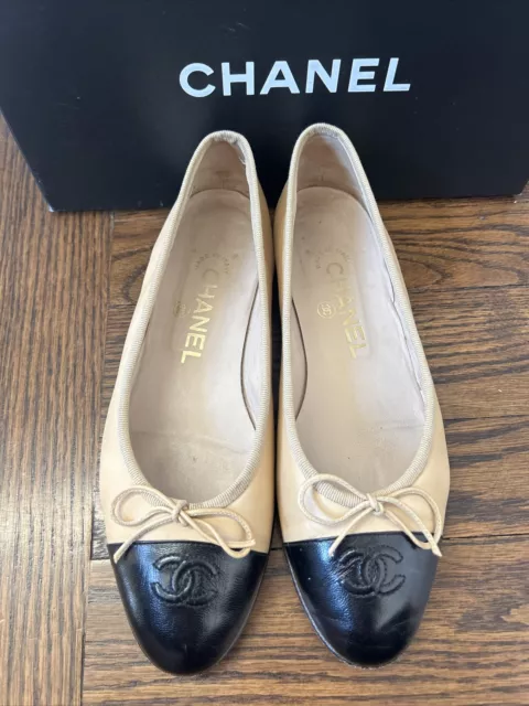 Authentic Chanel Ballet Flats Lambskin Beige with Black Leather - Size 37