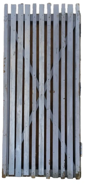 Old Farmhouse Barn Garden Solid Wood Wooden Gate Lavender Purple we ship$$