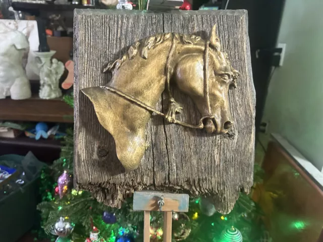 Beautiful hand carved wood horse on 100 Year Old Barn Wood. Rustic, Farmhouse. 3