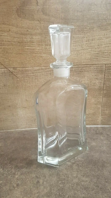 Bouteille, carafe en verre vintage avec son bouchon très bon état 28 cm