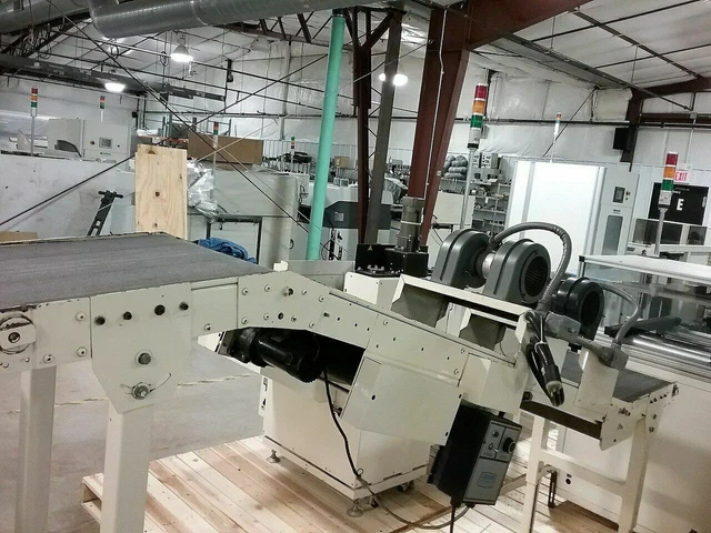 PCT Wave Offload Conveyor (181005)