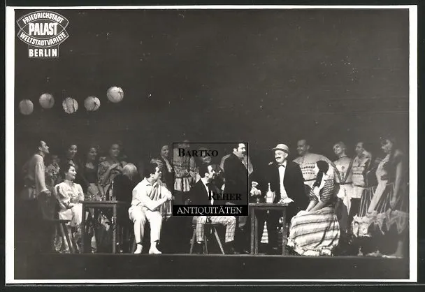 Foto 1959 Berlin Friedrichstadt Palast Bühnenbild Szene im Gasthaus Trinkgelage