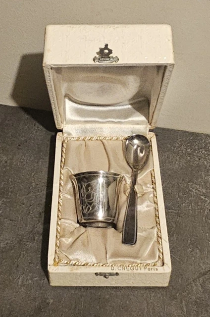 Ancien coffret coquetier en métal argenté – Le Grenier de Lisette