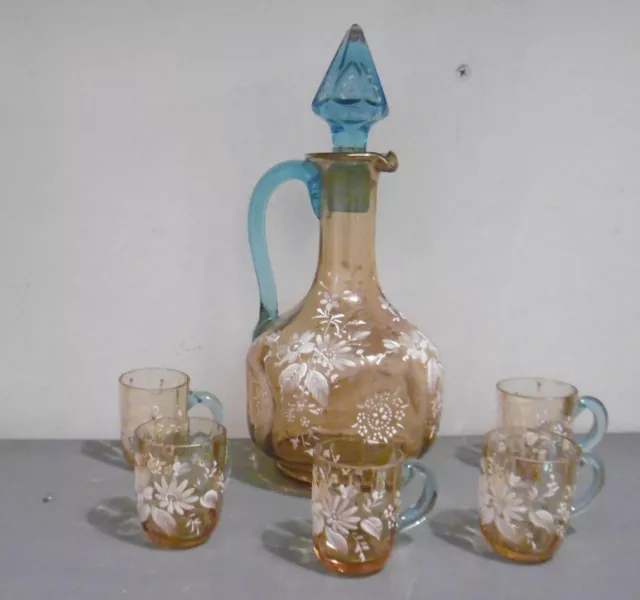 Service A Liqueur En Verre Émaillé Carafe Et Gobelets Decor Florale Début Xxème 2