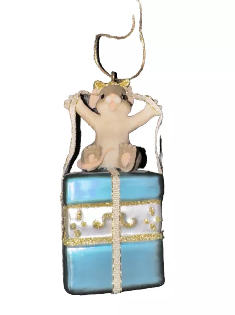 Fitz & Floyd Charming Tails Ornament - Mouse On Top Of Glass Blown Present