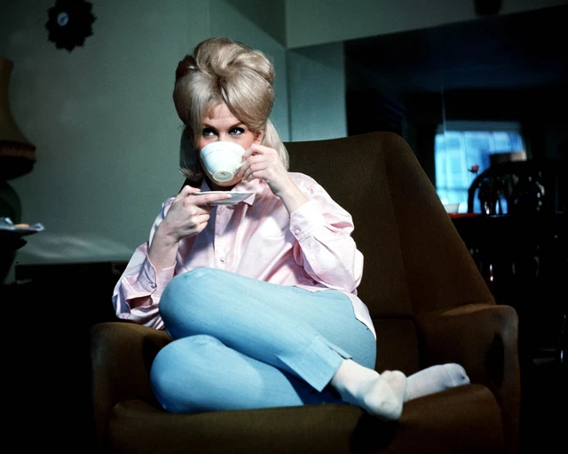 DUSTY SPRINGFIELD 10& x 8