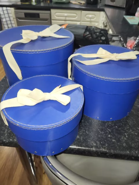 Vintage Set of 3 Blue Large Hat Boxes With Cream Fabric Ribbon Handles