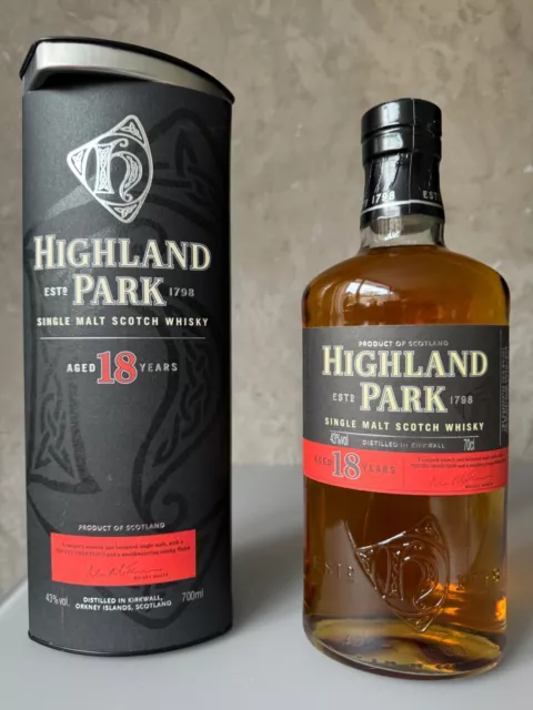 Highland Park Single Malt Scotch Whisky AGED 18 YEARS 43% vol.