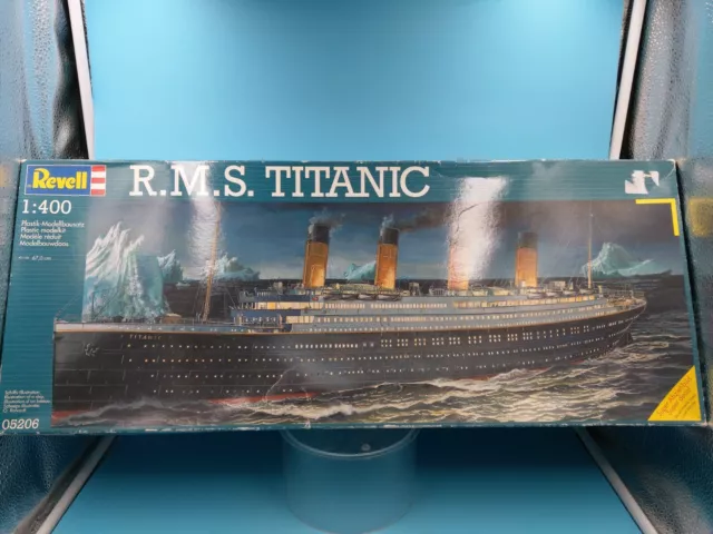 Revell Model Set RMS Titanic kit de maquette avec peintures et colle, 40  pièces