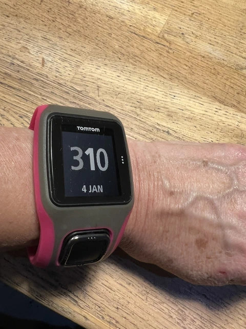 TOMTOM RUNNER GPS Multisport Watch Grey Black BRS00 model 30.85
