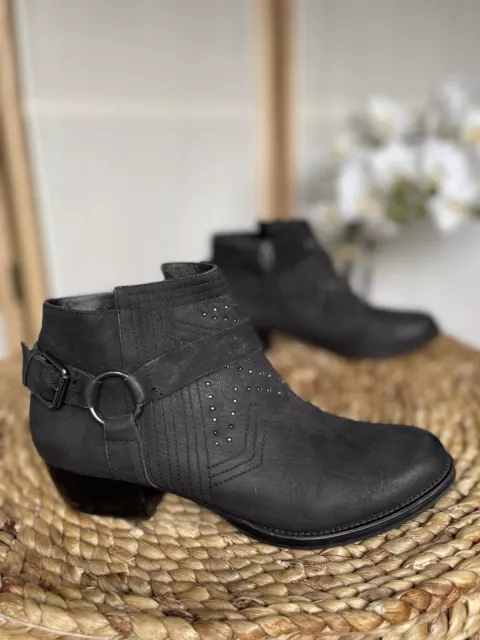 Mint velvet lee discount triple buckle boots