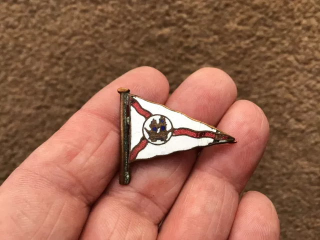 Western Isles Yacht Club burgee flag Enamel pin badge