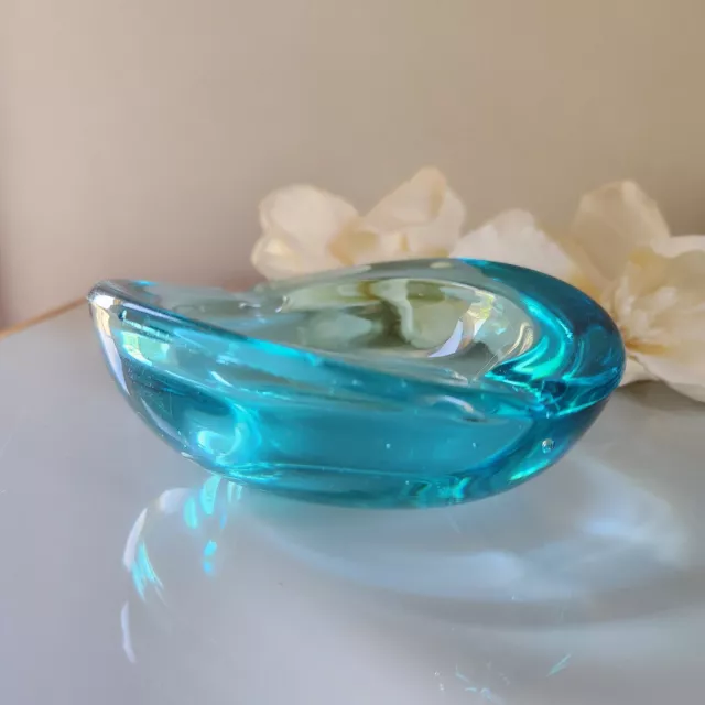 Art Glass Aqua Blue Hand Blown Pin Jewelery Bowl Dish Collectable Scandi