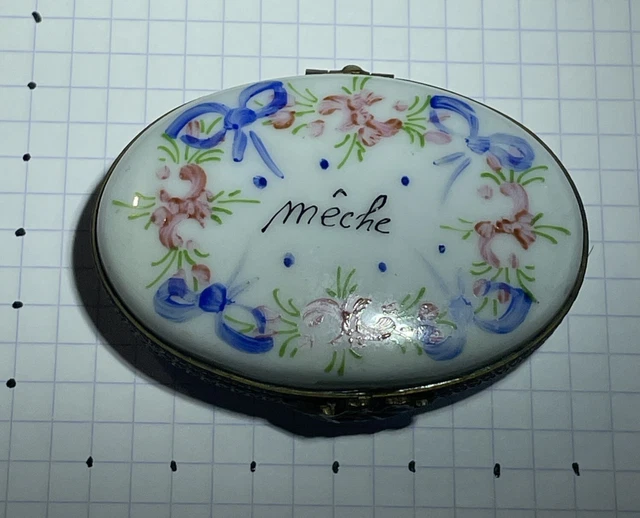 BOITE A PILULES Pilulier En Porcelaine D'art De Limoges Decor Floral N
