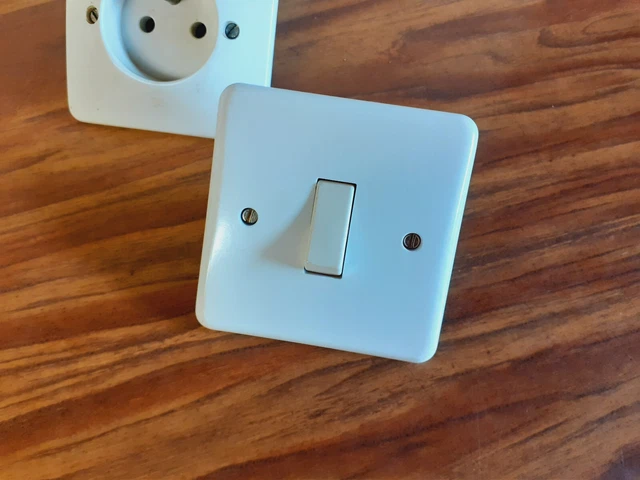 Lot De 5 Interrupteurs Va-et-vient Legrand Neptune - Occasion En état Fonctionnel