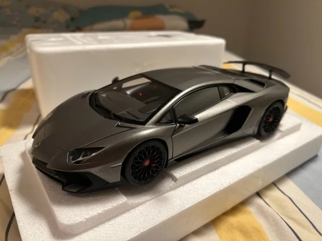 1/18 autoart lamborghini aventador Lp750-4 sv 2015 Grey