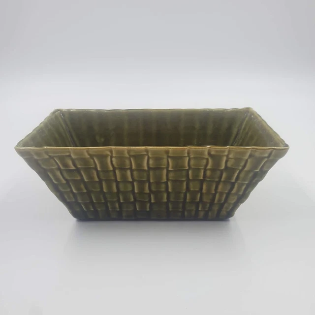 BRUSH MCCOY POTTERY Planter Green Basket Weave Rectangle 108-8 USA 8.5