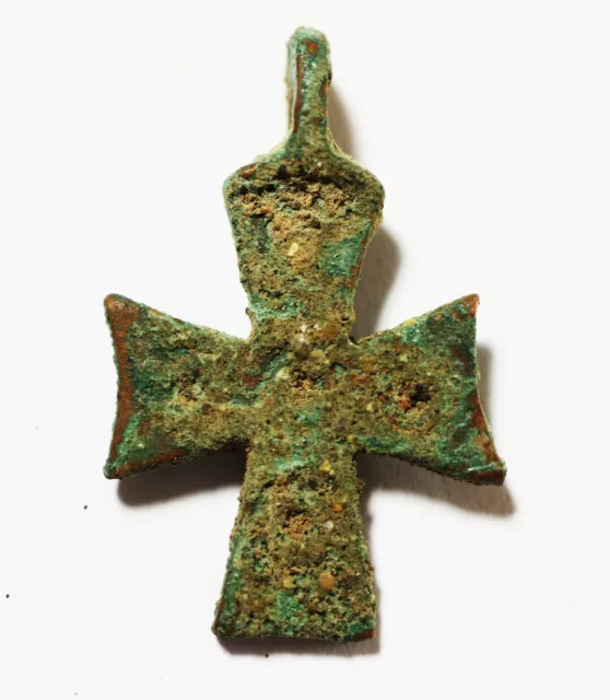 ZURQIEH -as18107- BYZANTINE.  ANCIENT BRONZE CROSS PENDANT. 800 - 1000 A.D