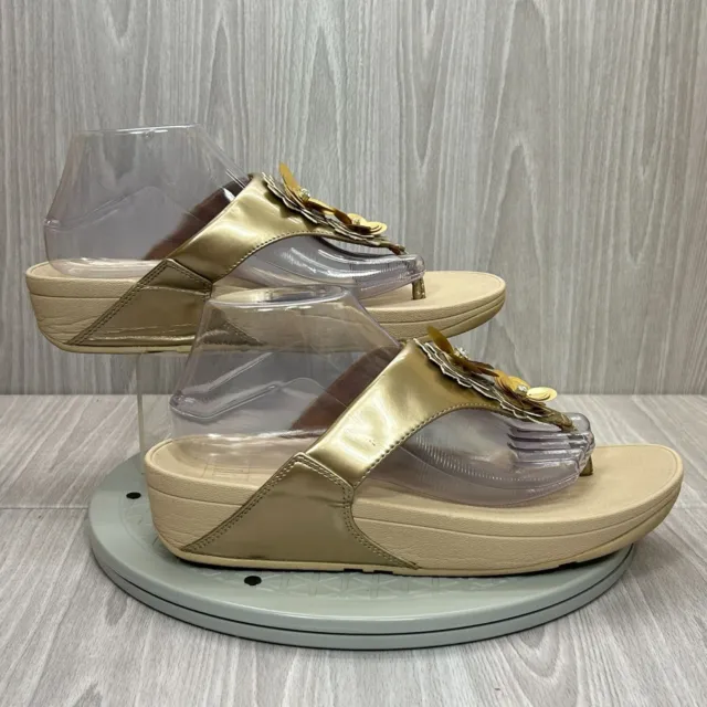 Fitflop Lulu Flower Womens Gold Patent Leather Toe-Post Wedge Thong Sandal Sz 10