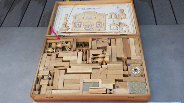 JEU DE CONSTRUCTION ANCIEN - ARCHITECTURE FRANCAISE - bois EUR 39,00 - FR