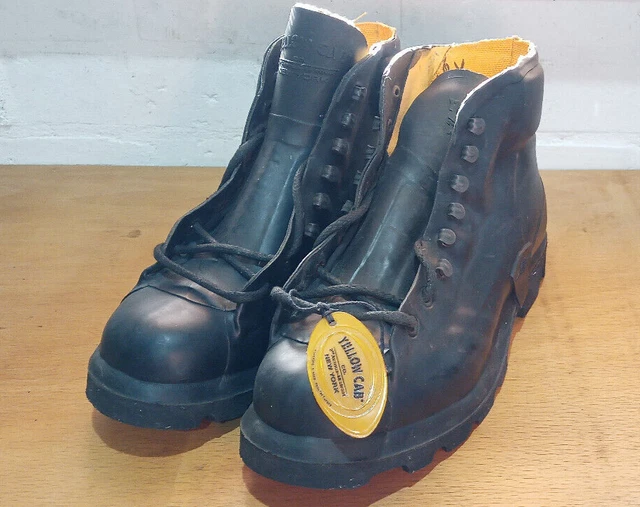 YELLOW CAB BOOTS Men s Size 9 EU 43 99.99 PicClick UK