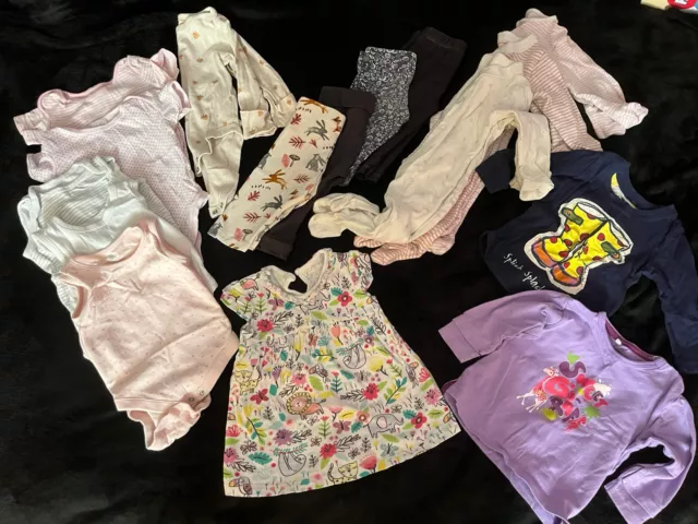 Pacchetto abbigliamento ragazza età 3-6 mesi, gilet, pigiame, leggings, top